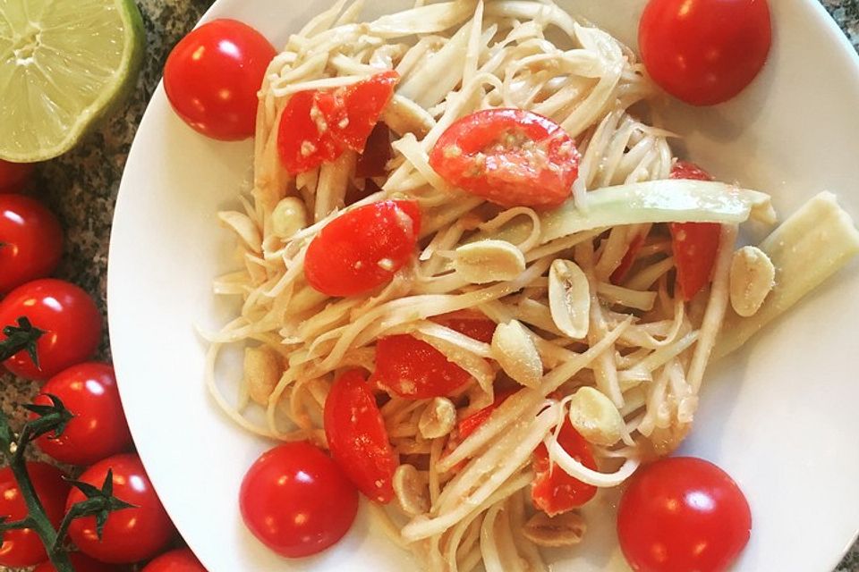 Grüner Papaya Salat