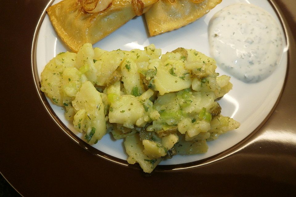 Allerbester Kartoffelsalat mit Delikatessgurken