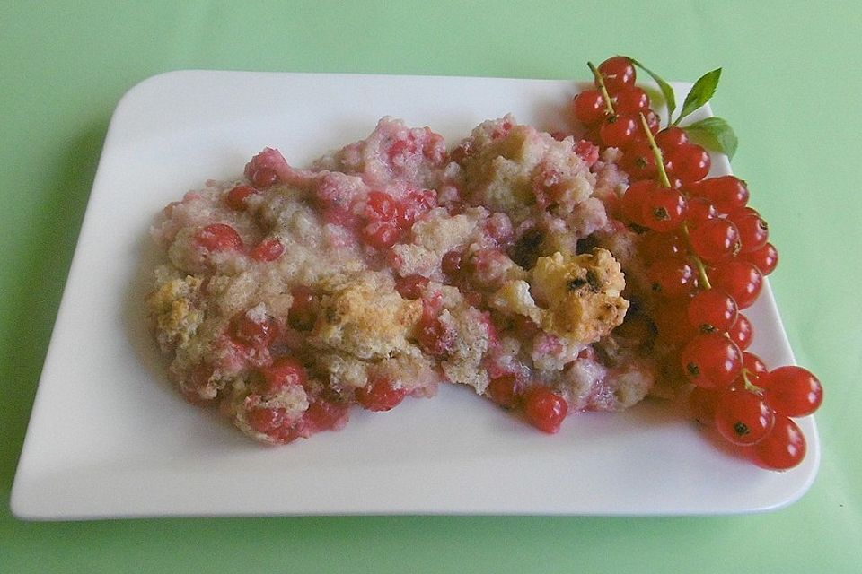 Grießauflauf mit Johannisbeeren