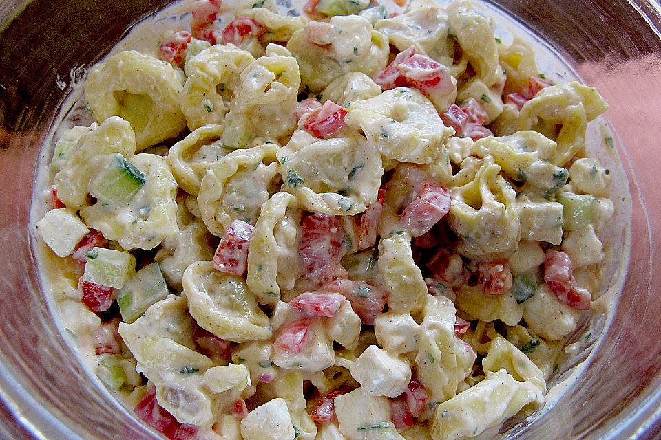 Tortellinisalat mit Feta - Käse