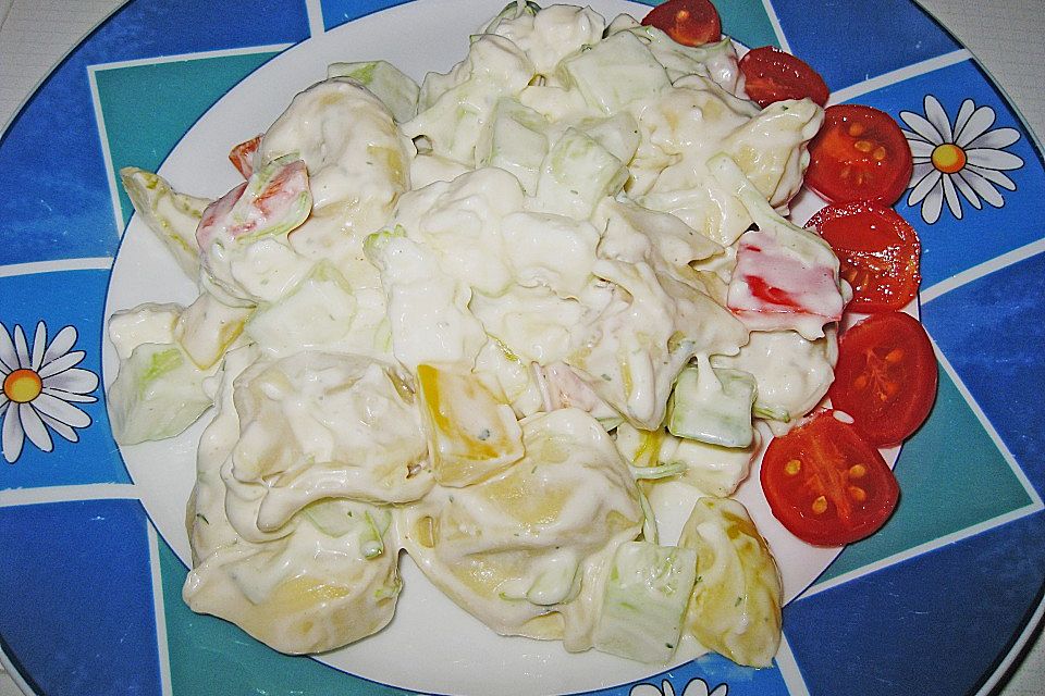 Tortellinisalat mit Feta - Käse