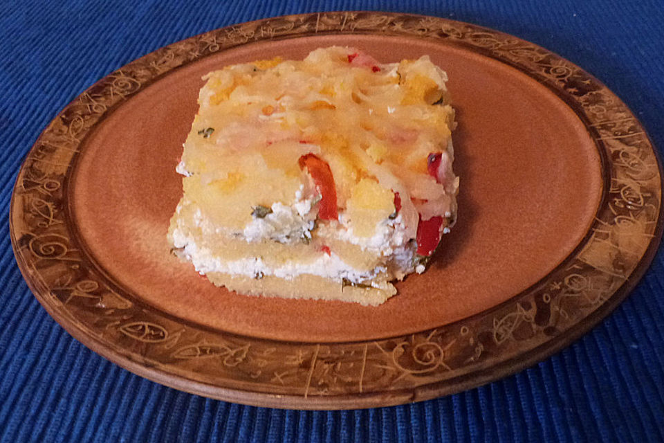 Polentaauflauf mit Schafkäse