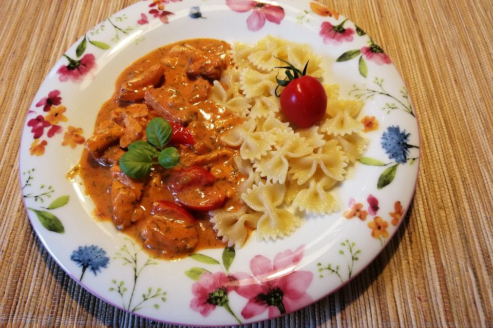 Lachs-Sahnesoße mit Cherrytomaten