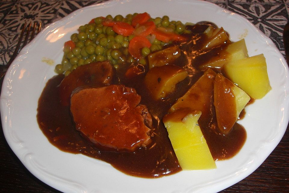 Saftiger Schweinebraten