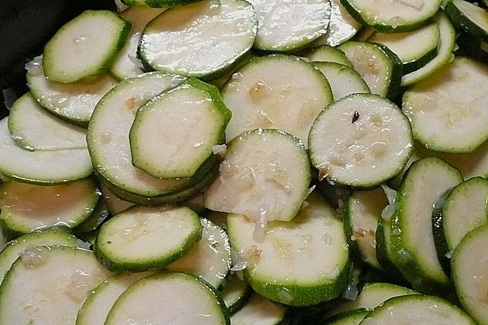 Zucchini süß - sauer