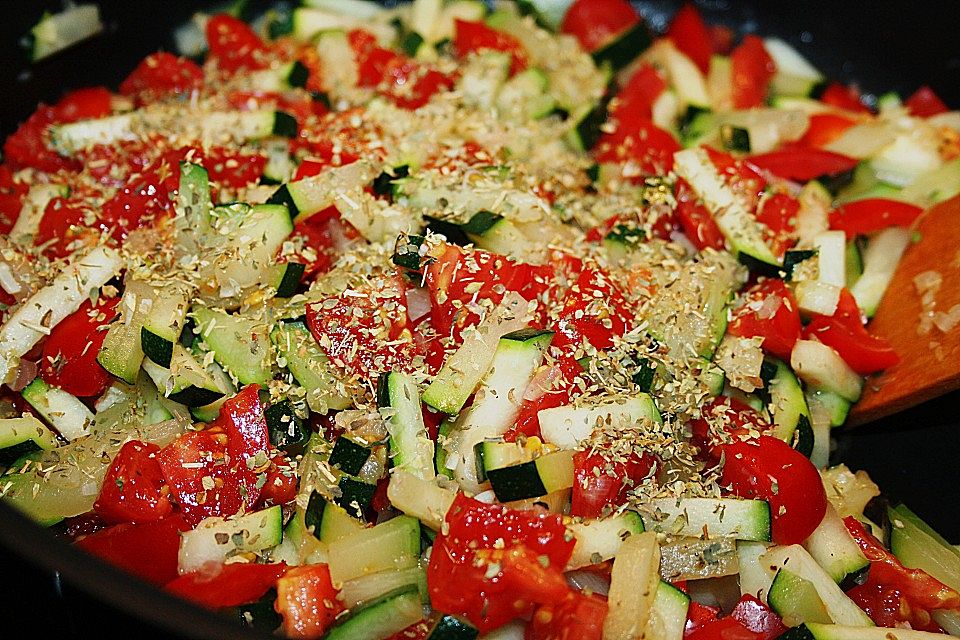 Zucchini - Tomaten - Gemüse