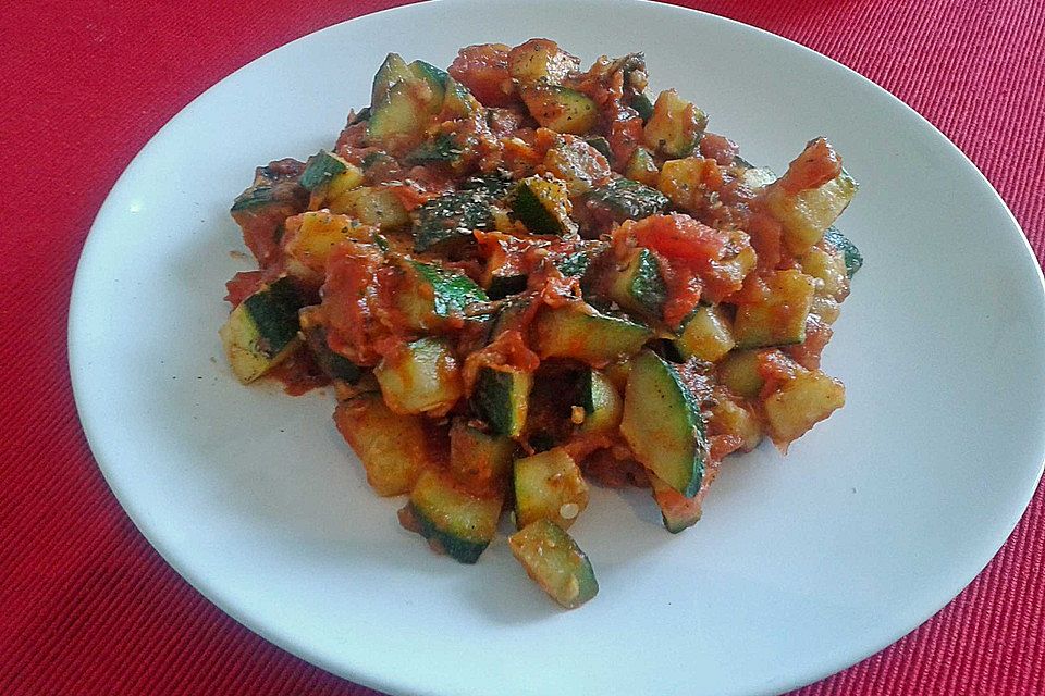 Zucchini - Tomaten - Gemüse