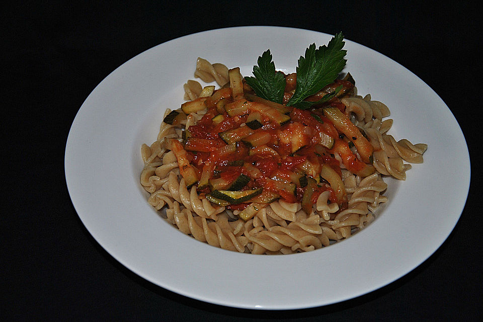 Zucchini - Tomaten - Gemüse