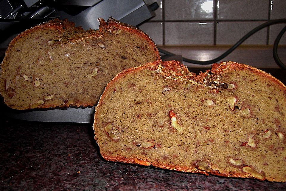 Burgis Walnussbrot mit Sauerteig