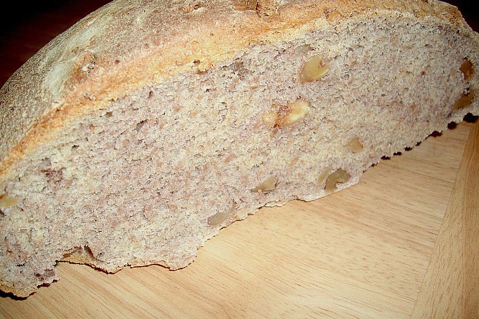 Burgis Walnussbrot mit Sauerteig