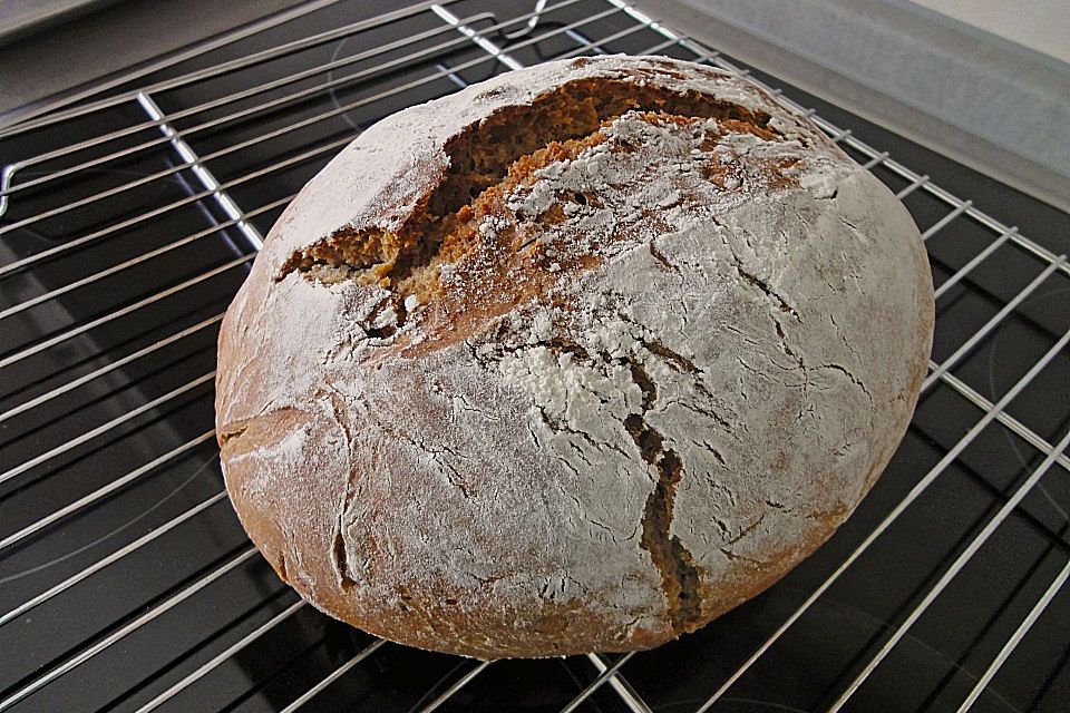 Burgis Walnussbrot mit Sauerteig