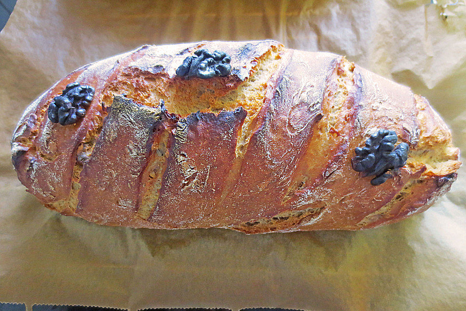 Burgis Walnussbrot mit Sauerteig