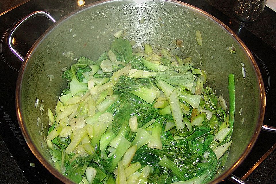 Spargel-Pak Choi-Gemüse