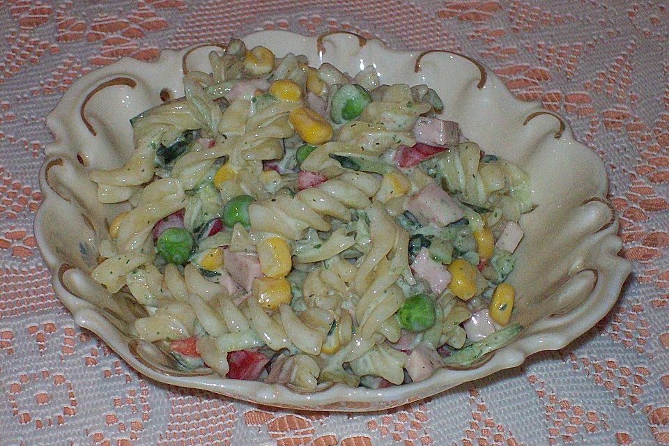 Nudelsalat mit Gemüse