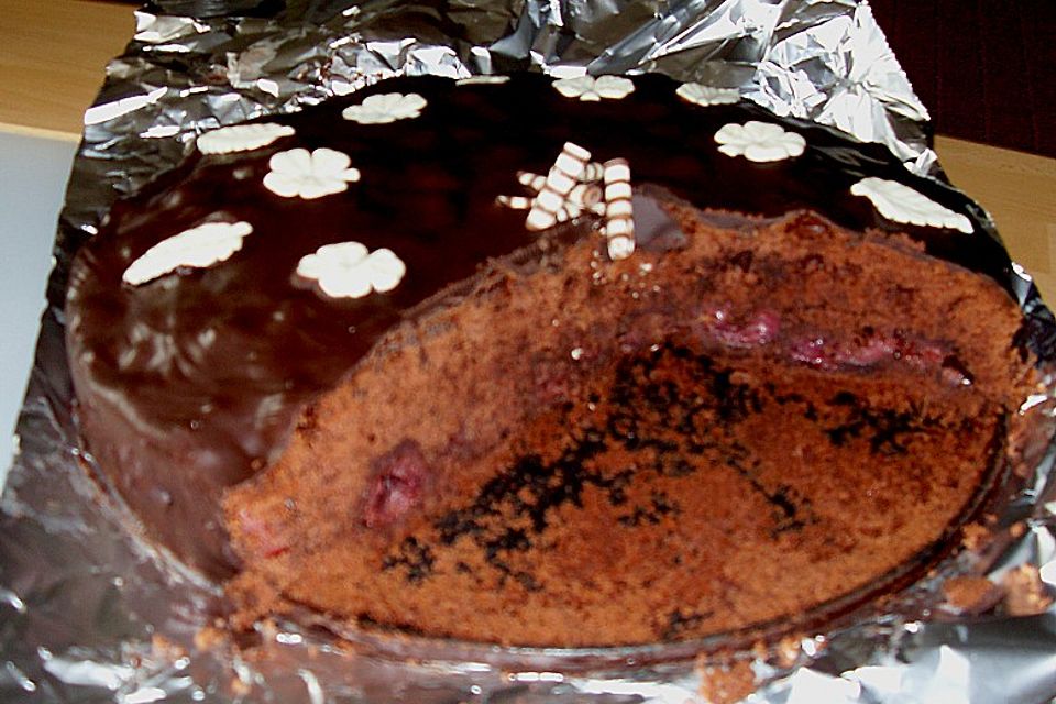 Kirsch - Schokoladen - Kuchen