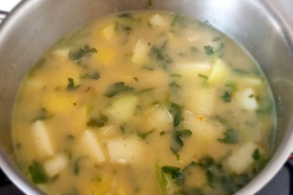 Deftige Kohlrabi  -Kartoffel - Suppe