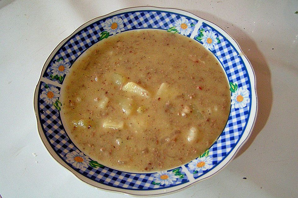 Deftige Kohlrabi  -Kartoffel - Suppe