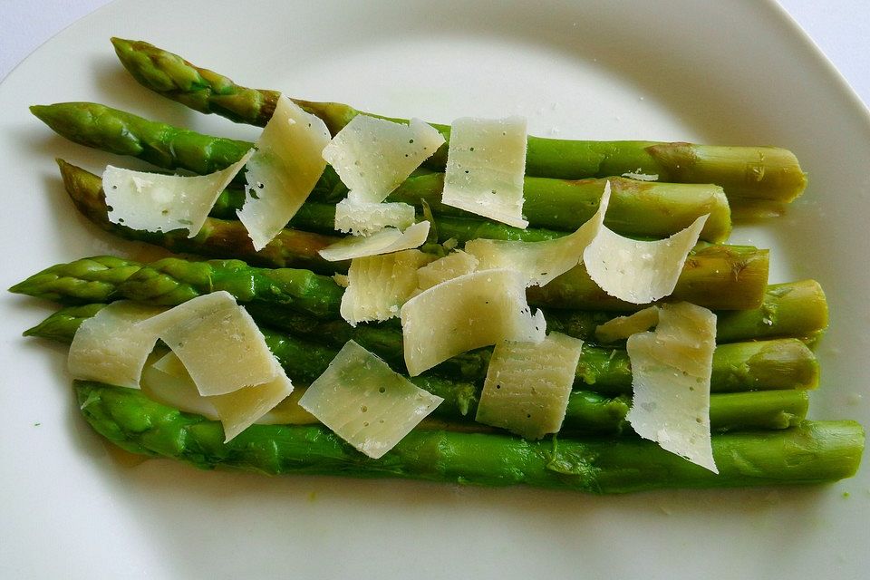 Gegrillter Spargelsalat