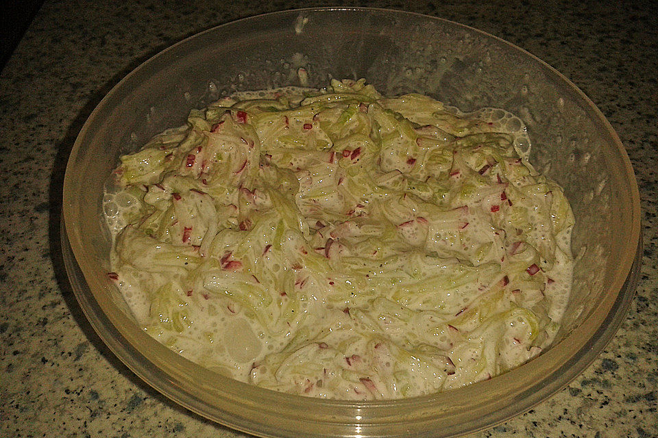 Urmelis  lieblicher Gurkensalat