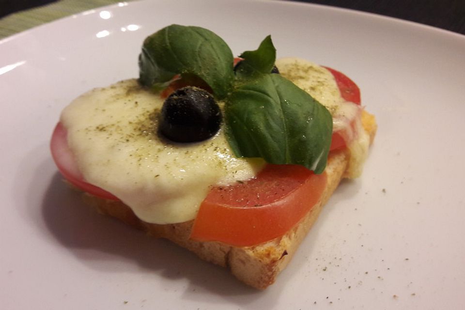 Toast Caprese