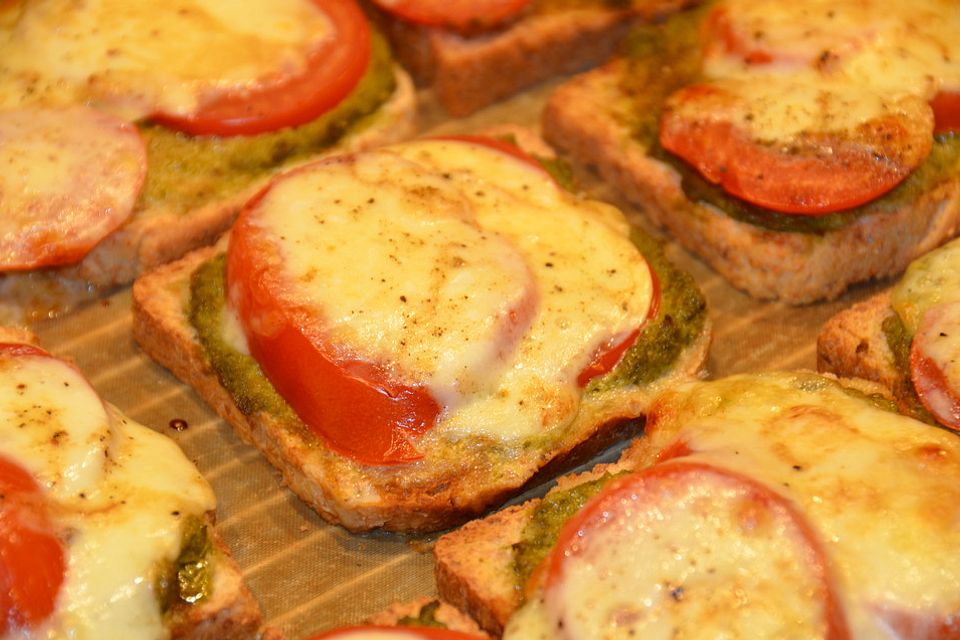 Toast Caprese