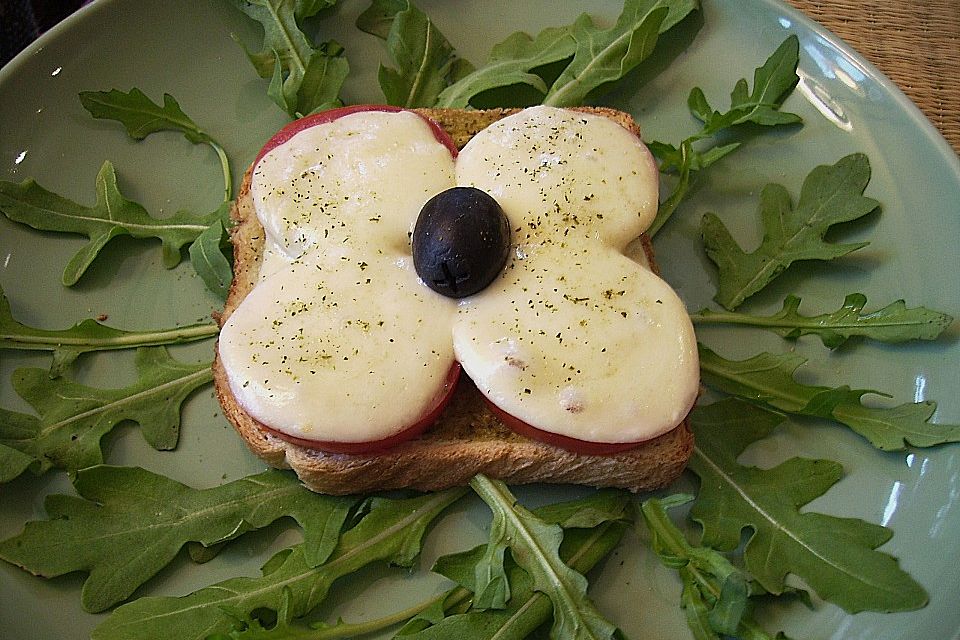 Toast Caprese