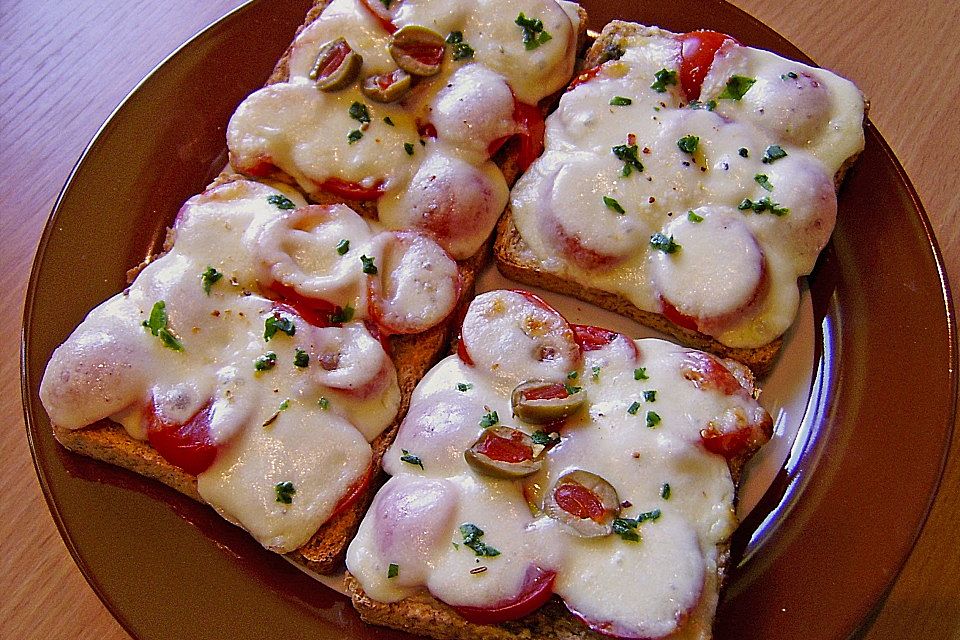 Toast Caprese