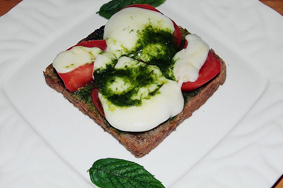 Toast Caprese