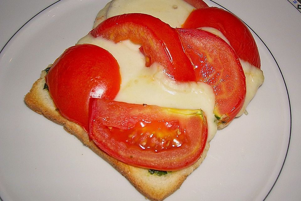 Toast Caprese