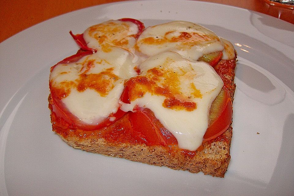 Toast Caprese