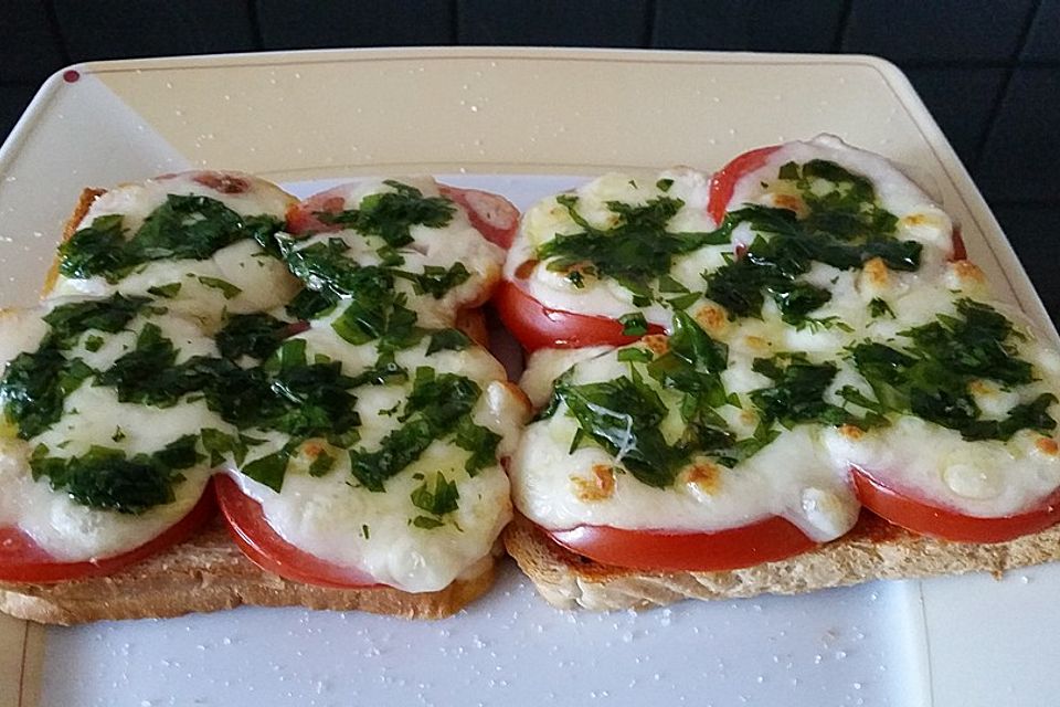 Toast Caprese