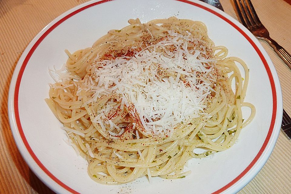 Fettuccine mit Knoblauchbutter