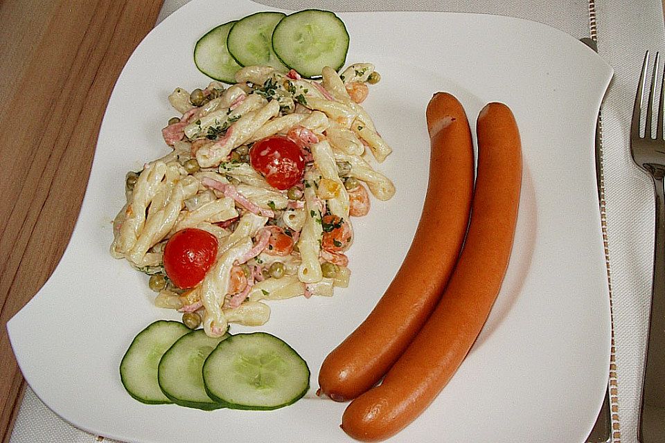 Knackiger Nudelsalat