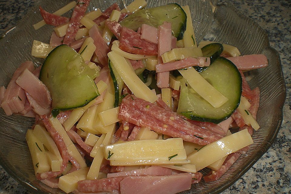 Emmentaler Sommersalat