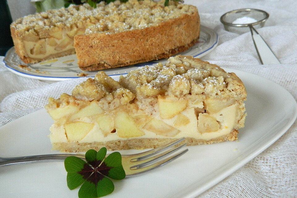 Apfelkuchen mit Streuseln