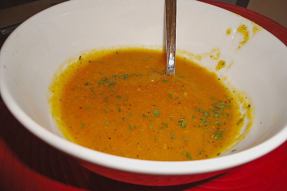 Gemüsesuppe mit Pfiff