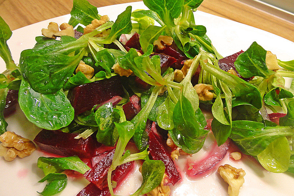 Feldsalat mit Roter Bete