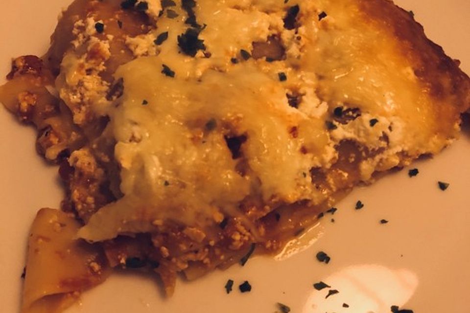 Vegetarische Lasagne mit Tofu