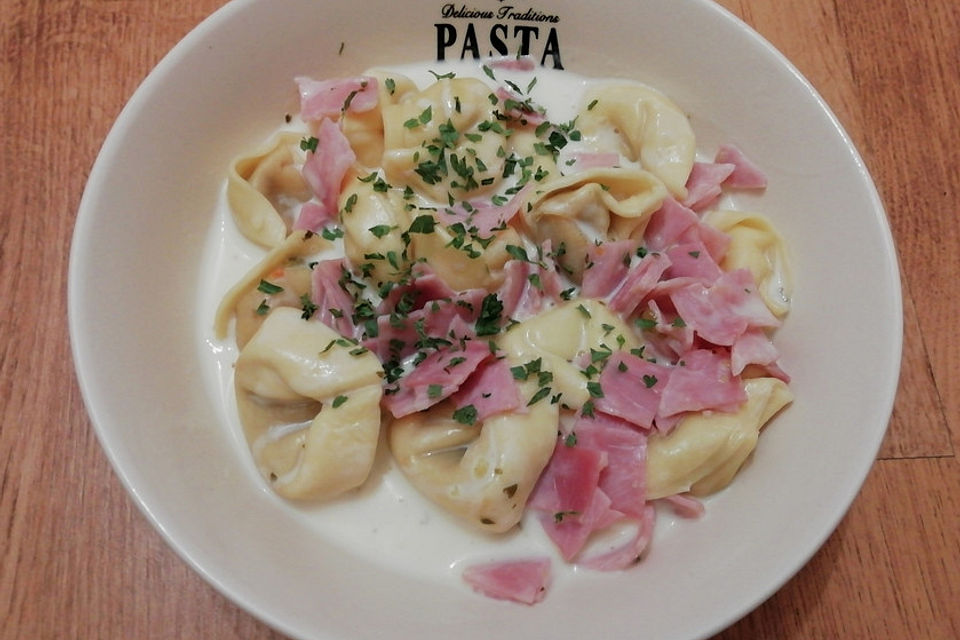 Tortellini alla Panna