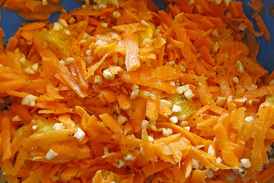 Orangen-Möhren-Salat