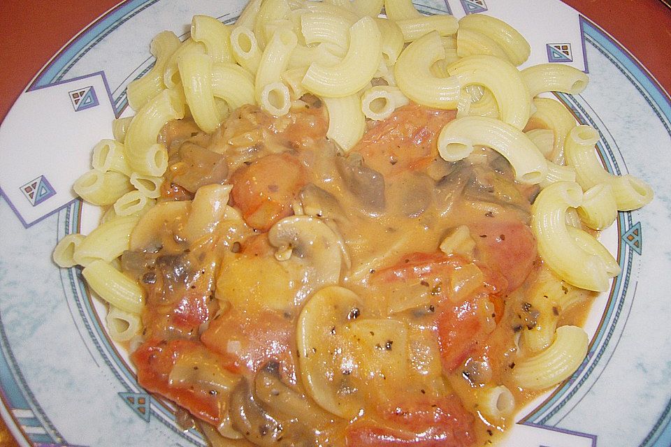 Champignons in Tomaten - Rahmsoße