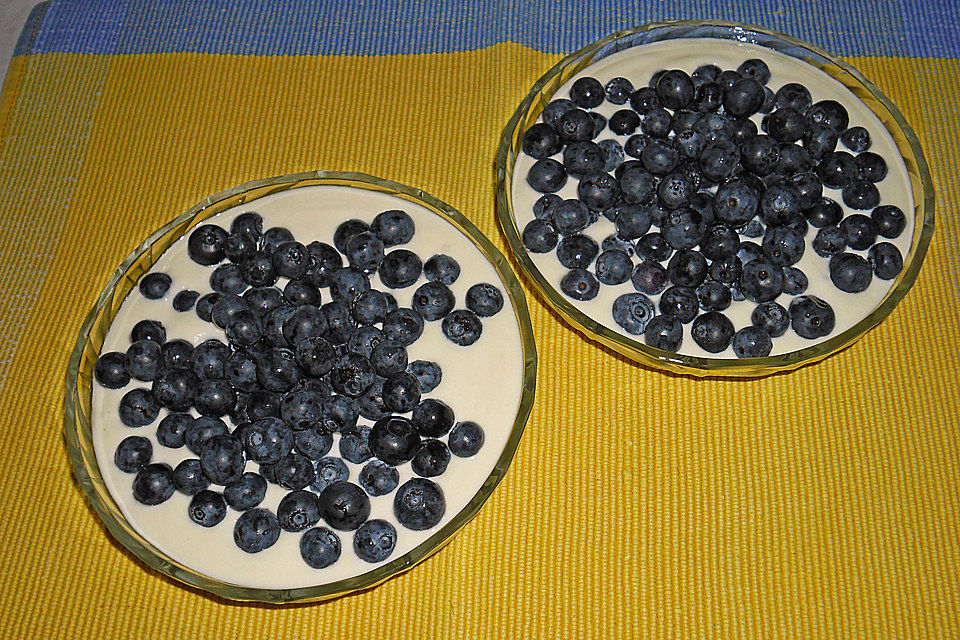 Ricotta - Vanillecreme mit Beeren