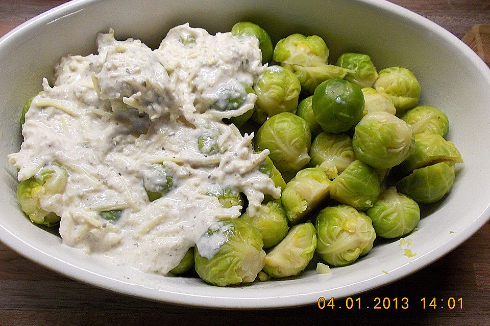 Rosenkohl mit knuspriger Käsekruste