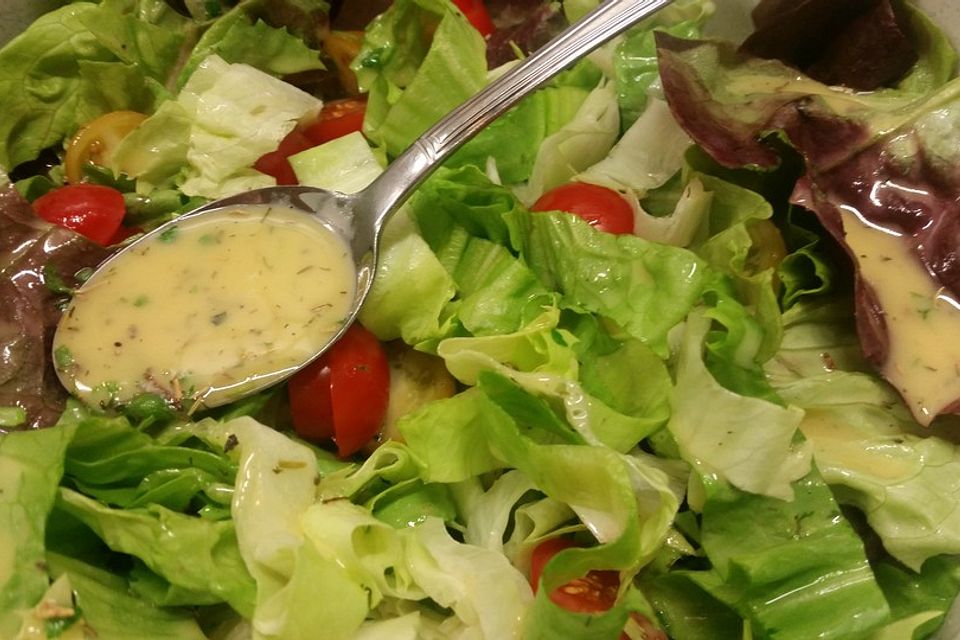 French - Dressing mit Kräutern