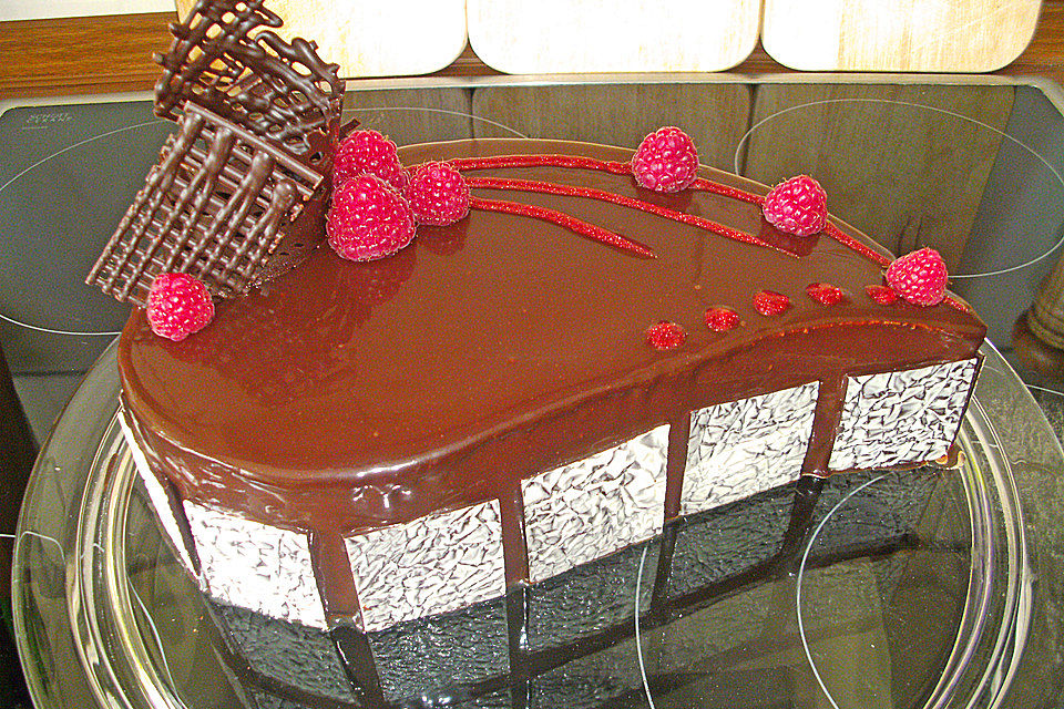 Mousse  au  chocolat  Torte