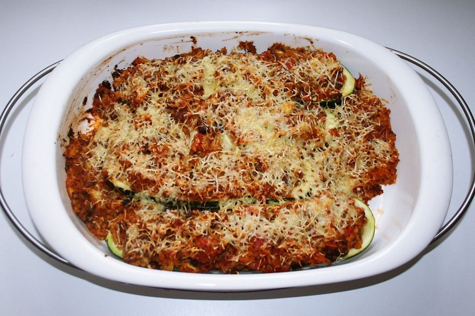 Gefüllte Zucchini