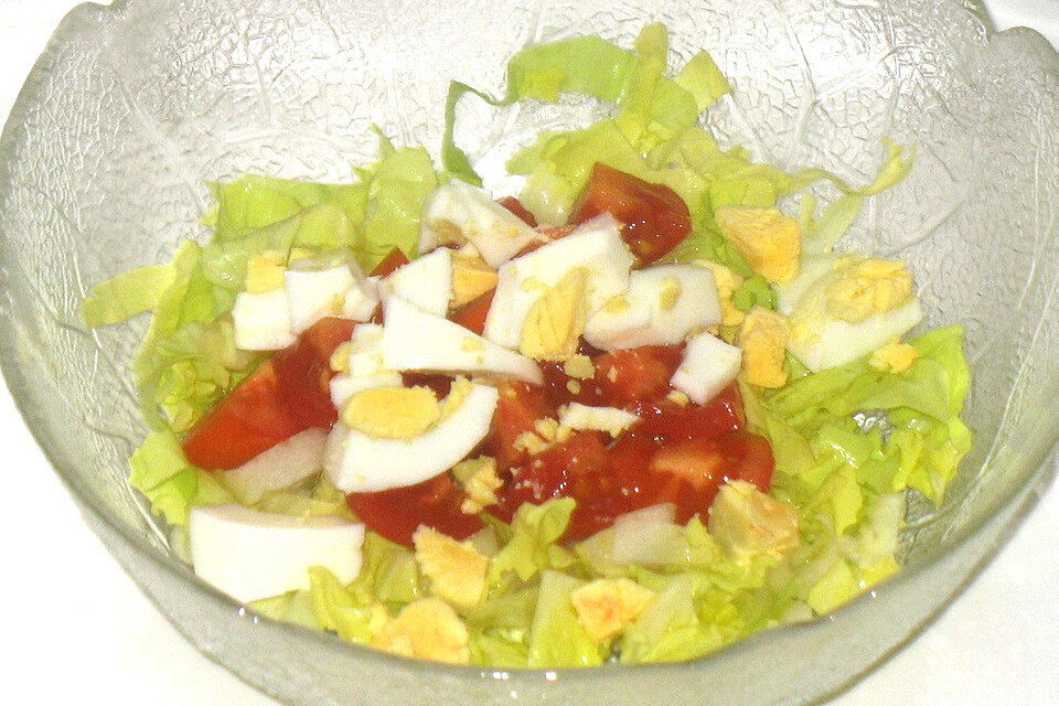 Endiviensalat mit Tomaten