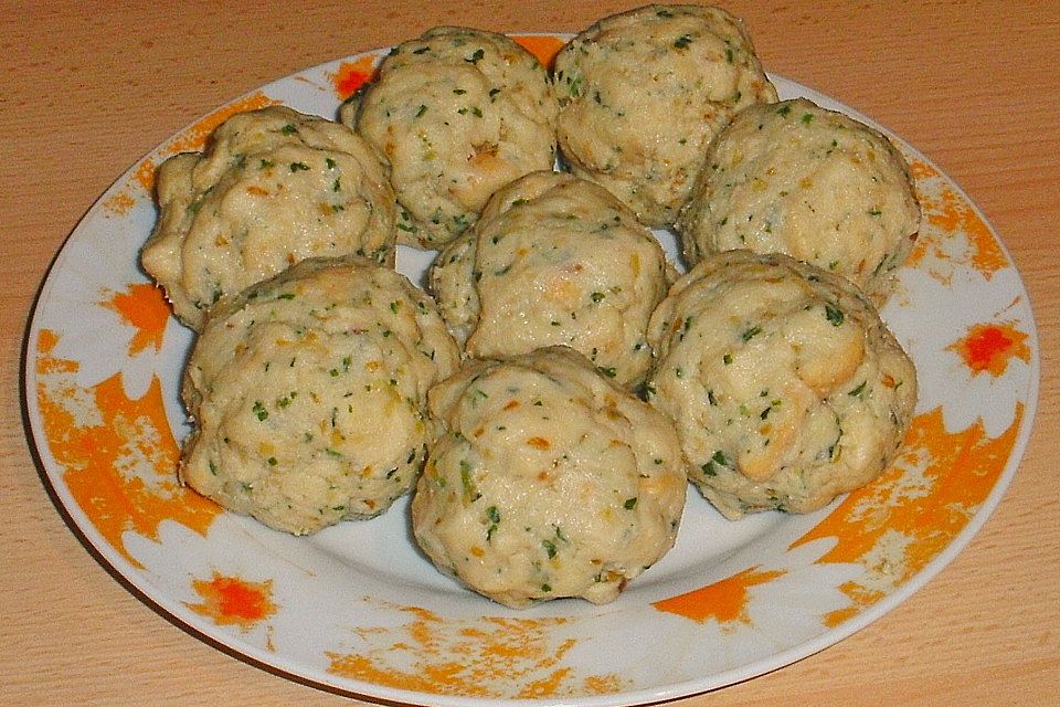 Alt-Wiener Semmelknödel