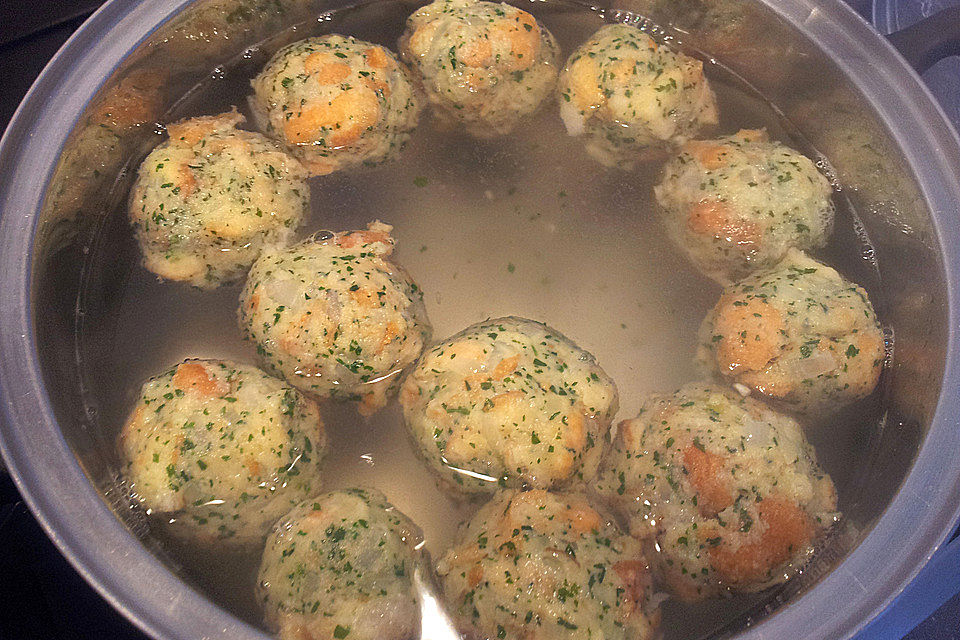 Alt-Wiener Semmelknödel