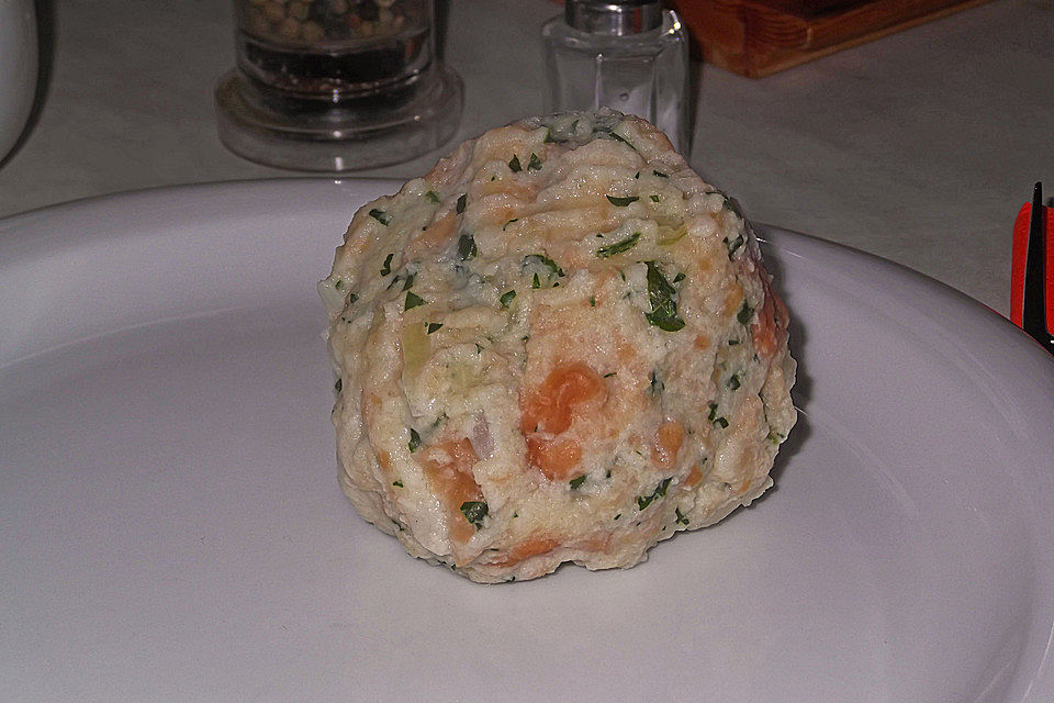 Alt-Wiener Semmelknödel